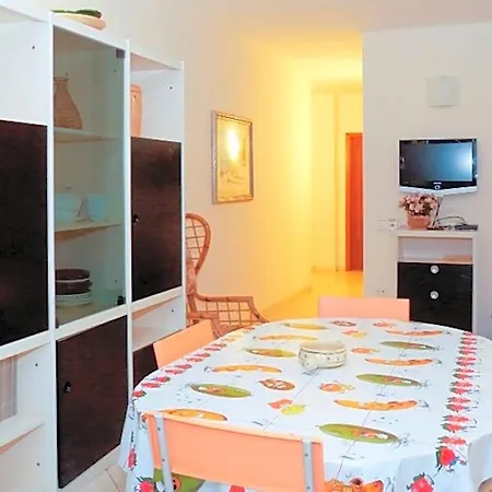 Stunning Sea View Flat For 6 Baia Апартаменты *