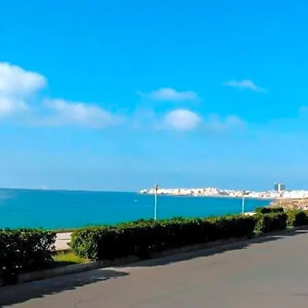 Апартаменты Stunning Sea View Flat For 6 Baia Галлиполи