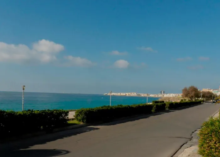 Stunning Sea View Flat For 6 Baia *