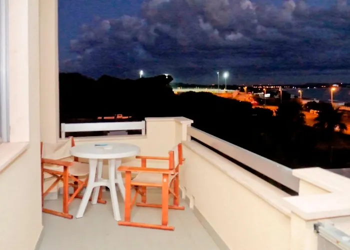 Stunning Sea View Flat For 6 Baia *